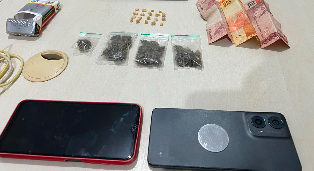 JI-PARANÁ – TENTATIVA DE FUGA TERMINA COM DROGAS APREENDIDAS E SUSPEITO DETIDO PELA POLÍCIA MILITAR