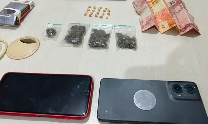 JI-PARANÁ – TENTATIVA DE FUGA TERMINA COM DROGAS APREENDIDAS E SUSPEITO DETIDO PELA POLÍCIA MILITAR